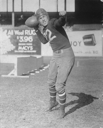 a Giants Moran posed 1930.jpg (50378 bytes)